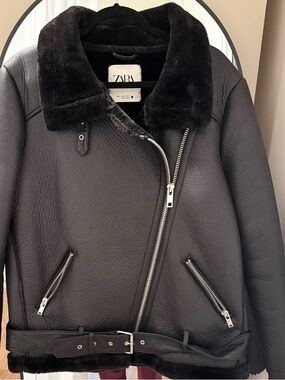 New Condition! Zara Black Faux-Shearling Moto Jacket
